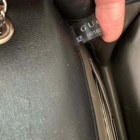 Authentic - GG Gucci marmont black leather bag. - Picture 13 of 13